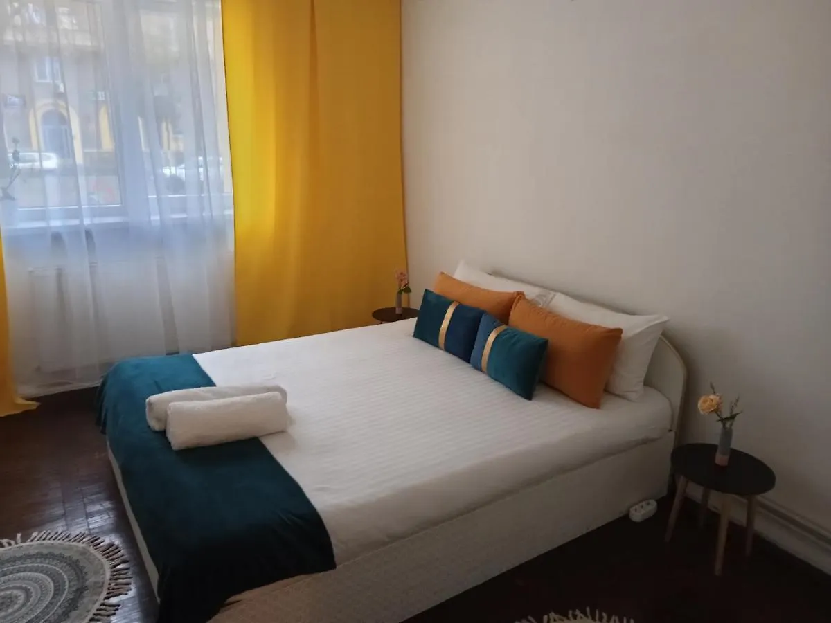 Apartment Yellow Bucharest